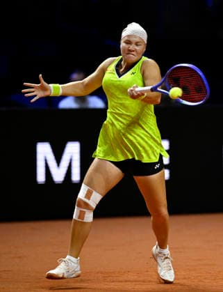 Diana Maximovna Shnaider Schnaider RUS Action Tennis Ladies Porsche Cup Porsche Tennis Grand Prix GP Stuttgart 2026 Porsche Arena 11 19 04 2026 DFL REGULATIONS PROHIBIT ANY USE OF PHOTOGRAPHS AS IMAGE SEQUENCES AND OR QUASI VIDEO Tennis Ladies Porsche Cup Porsche Tennis Grand Prix GP Stuttgart 2026
