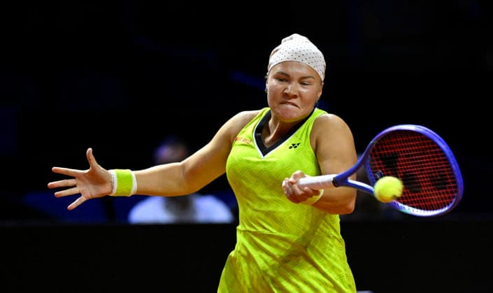 Diana Maximovna Shnaider Schnaider RUS Action Tennis Ladies Porsche Cup Porsche Tennis Grand Prix GP Stuttgart 2026 Porsche Arena 11 19 04 2026 DFL REGULATIONS PROHIBIT ANY USE OF PHOTOGRAPHS AS IMAGE SEQUENCES AND OR QUASI VIDEO Tennis Ladies Porsche Cup Porsche Tennis Grand Prix GP Stuttgart 2026