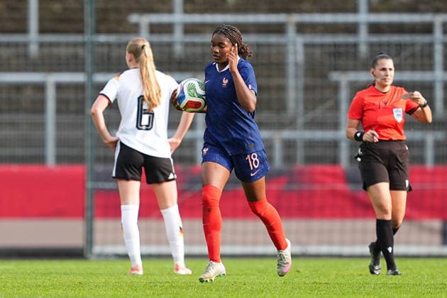 16 04 2026, xydrx, Football, International match, European Championship Qualification U19 Women, Germany France, Uhlenkrug Stadium Goal celebration after the goal to 1 1 for France by scorer Lea Morissaint FRA, 18 DFB regulations prohibit any use of photographs as image sequences and or quasi video Copyright: HMBxMedia YannisxDreimann