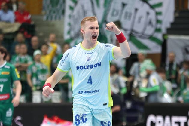 Handball DAIKIN HBL, SC DHfK Leipzig VfL Gummersbach 16 04 2026 Ellidi Vidarsson 4, VfL Gummersbach with powerful cheers Handball, DAIKIN HBL, 1 Bundesliga, Season 2025 2026, 21 Matchday Catch-up SC DHfK Leipzig vs VfL Gummersbach on 16 04 2026 at Quarterback Immobilien Arena Leipzig Copyright: xBEAUTIFULxSPORTS JanxKaeferx