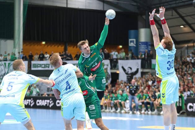 Handball DAIKIN HBL, SC DHfK Leipzig VfL Gummersbach 16 04 2026 Franz Semper 32, SC DHfK Leipzig throwing Handball, DAIKIN HBL, 1 Bundesliga, Saison 2025 2026, 21 Spieltag Nachholer SC DHfK Leipzig vs VfL Gummersbach am 16 04 2026 in der Quarterback Immobilien Arena Leipzig Copyright: xBEAUTIFULxSPORTS JanxKaeferx