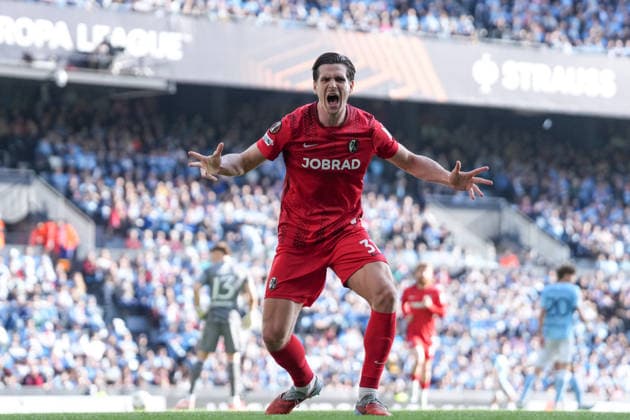 Spanien, Fussball, UEFA Europa League, Viertelfinale, Rückspiel, 2025 2026, RC Celta de Vigo vs. SC Freiburg, 16.04.2026, Estadio Balaidos, Vigo, Igor Matanovic (SC Freiburg, 31) Torjubel, Emotionen, Torschuss, Abschluss, Torerfolg, Tor, Treffer Vigo Estadio Balaidos Galicien, Pontevedra Spanien *** Spain, football, UEFA Europa League, quarter-final, second leg, 2025 2026, RC Celta de Vigo vs SC Freiburg, 16 04 2026, Estadio Balaidos, Vigo, Igor Matanovic SC Freiburg, 31 goal celebration, emotions, goal shot, goal finish, goal success, goal, goal Vigo Estadio Balaidos Galicia, Pontevedra Spain Copyright: xArnexAmbergx