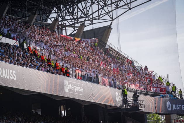 Spain Football UEFA Europa League 2025 2026, quarter-final second leg Celta Vigo vs SC Freiburg Balaidos Vigo spectators, fans, stands, flag, banner, banner, joy, emotions, cheering Copyright: xJOERANxSTEINSIEKx