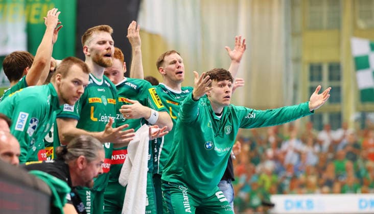 DHfK Leipzig Gummersbach Handball Bundesliga Leipzig, 16 04 2026, ARENA Leipzig, Matchday 21,Handball Bundesliga , SC DHFK Leipzig vs VfL Gummersbach , Leipzigs Bank complains In the picture re Matej Klima 13, Leipzig , Picture Point