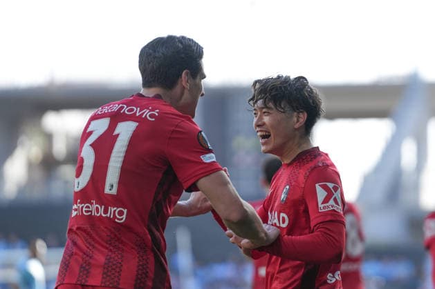 Spain, Football, UEFA Europa League, Quarter-final, Second leg, 2025 2026, RC Celta de Vigo vs SC Freiburg, 16 04 2026, Estadio Balaidos, Vigo, Igor Matanovic SC Freiburg, 31 , Yuito Suzuki SC Freiburg, 14 , Goal celebration, Emotions, Goal shot, Goal finish, Goal success, Goal, Goal Vigo Estadio Balaidos Galicia, Pontevedra Spain Copyright: xArnexAmbergx