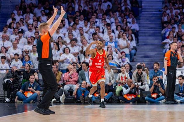ESP Real Madrid v Crvena Zvezda Meridianbet Belgrade Euroleague Jared Butler of Crvena Zvezda during the Euroleague match, between Real Madrid and Crvena Zvezda Meridianbet Belgrade played at Movistar Arena Stadium on April 16, 2026 in Madrid Spain Madrid Spain Basketball Copyright: xAlbaxPachecox xAgenciaxLOFx