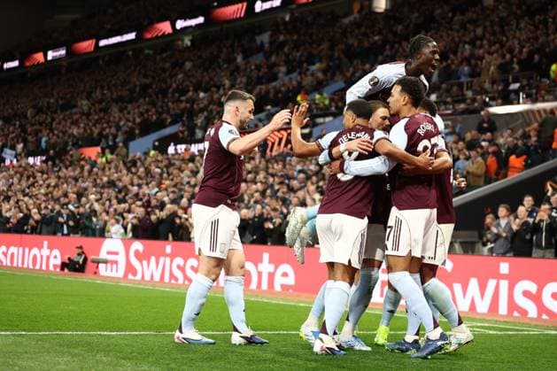 Ollie Watkins of Aston Villa celebrates a goal 1-0. Aston Villa v Bologna, UEFA Europa League, Quarter Final, Second Leg, Football, Villa Park, Birmingham, UK - 16 Apr 2026Birmingham Villa Park United Kingdom EDITORIAL USE ONLY No use with unauthorised audio, video, data, fixture lists, club league logos or live services. Online in-match use limited to 120 images, no video emulation. No use in betting, games or single club league player publications. Copyright: xRyanxBrowne Shutterstockx 16828672av