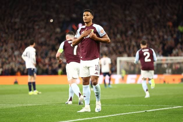 Ollie Watkins of Aston Villa celebrates a goal 1-0. Aston Villa v Bologna, UEFA Europa League, Quarter Final, Second Leg, Football, Villa Park, Birmingham, UK - 16 Apr 2026Birmingham Villa Park United Kingdom EDITORIAL USE ONLY No use with unauthorised audio, video, data, fixture lists, club league logos or live services. Online in-match use limited to 120 images, no video emulation. No use in betting, games or single club league player publications. Copyright: xRyanxBrowne Shutterstockx 16828672ay