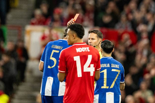 RECORD DATE NOT STATED 16th April 2026; The City Ground, Nottingham, England; UEFA Europa League Football, Nottingham Forest versus Porto; Referee Danny Makkelie (NED) issues a red card to Jan Bednarek of FC Porto in the 8th minute GodfreyxPitt