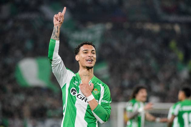 Real Betis Balompie v SC Braga - UEFA Europa League SEVILLA, SPAIN - APRIL 16: Antony of Real Betis Balompie celebrate his goal during the UEFA Europa League 2025 26 Quarter-Final match between SC Braga and Real Betis Balompie at Estadio Estadio La Cartuja on April 16, 2026 in Sevilla, Spain (Photo by Samuel Carreno) Sevilla Sevilla Andalucia Spain Copyright: xSamuelxCarrenox 000_2102