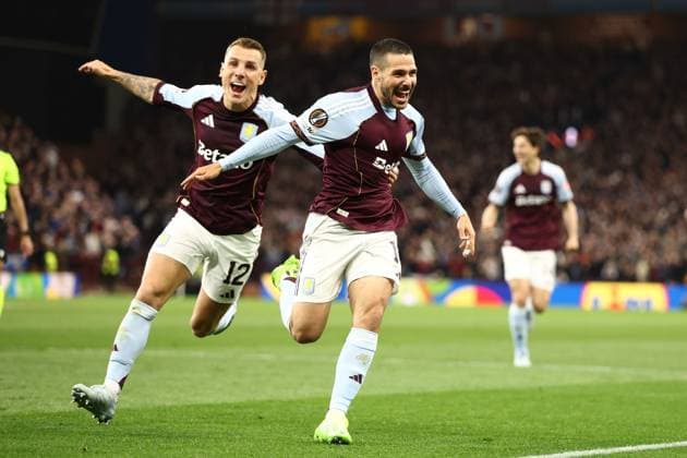 Emi Buendia of Aston Villa celebrates a goal 2-0. Aston Villa v Bologna, UEFA Europa League, Quarter Final, Second Leg, Football, Villa Park, Birmingham, UK - 16 Apr 2026Birmingham Villa Park United Kingdom EDITORIAL USE ONLY No use with unauthorised audio, video, data, fixture lists, club league logos or live services. Online in-match use limited to 120 images, no video emulation. No use in betting, games or single club league player publications. Copyright: xRyanxBrowne Shutterstockx 16828672bi