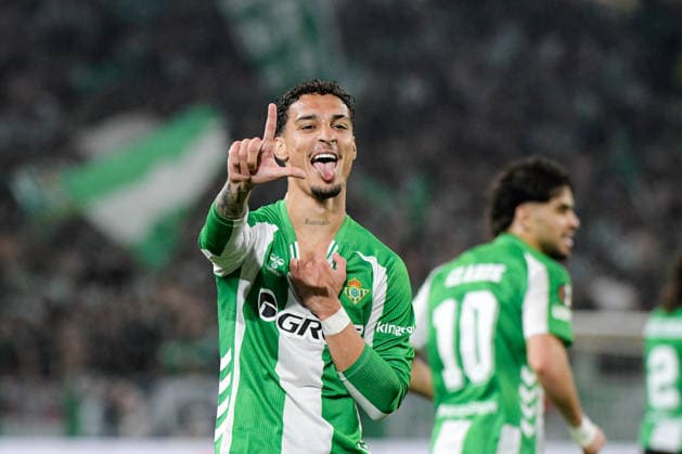 Real Betis Balompie v SC Braga - UEFA Europa League SEVILLA, SPAIN - APRIL 16: Antony of Real Betis Balompie celebrate his goal during the UEFA Europa League 2025 26 Quarter-Final match between SC Braga and Real Betis Balompie at Estadio Estadio La Cartuja on April 16, 2026 in Sevilla, Spain (Photo by Samuel Carreno) Sevilla Sevilla Andalucia Spain Copyright: xSamuelxCarrenox 000_2109