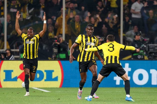 AEK Athens v Rayo Vallecano UEFA Europa Conference League Zini of AEK Athens celebrates scoring a goal during the UEFA Europa Conference League Quarter-final Second Leg match at Allwyn Arena, Athens 16 04 2026 UK Newspapers OUT Copyright: xYannisxHalasx FIL-23287-0032