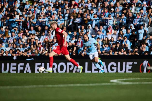 RC Celta de Vigo v SC Freiburg - UEFA Europa League VIGO, SPAIN - APRIL 16: Borja Iglesias of Celta de Vigo runs after the ball during the UEFA Europa League 2025 26 Quarter-Final Leg Two match between Real Club Celta and SC Freiburg at Estadio Balaidos on April 16, 2026 in Vigo, Spain. Vigo Estadio Abanca Balaidos Spain Copyright: xDiegoxSimonx