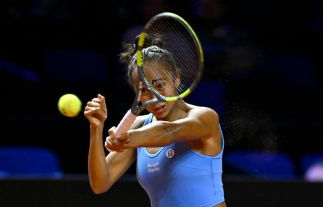 Leylah Fernandez CAN Action Tennis Ladies Porsche Cup Porsche Tennis Grand Prix GP Stuttgart 2026 Porsche Arena 11 19 04 2026 DFL REGULATIONS PROHIBIT ANY USE OF PHOTOGRAPHS AS IMAGE SEQUENCES AND OR QUASI VIDEO Tennis Ladies Porsche Cup Porsche Tennis Grand Prix GP Stuttgart 2026