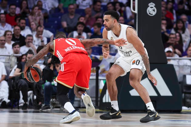 April 16, 2026, Madrid, Madrid, Spain: Codi Miller-Mcintyre of Crvena Zvezda and Trey Lyles of Real Madrid in action during the Turkish Airlines EuroLeague Regular Season Round 38 match between Real Madrid and Crvena Zvezda Meridianbet Belgrade at Movistar Arena on April 16, 2026, in Madrid, Spain. Real Madrid V Crvena Zvezda Meridianbet Belgrade - Turkish Airlines EuroLeague  - ZUMAa181 20260416_zaa_a181_240 Copyright: xIrinaxR.xHipolitox