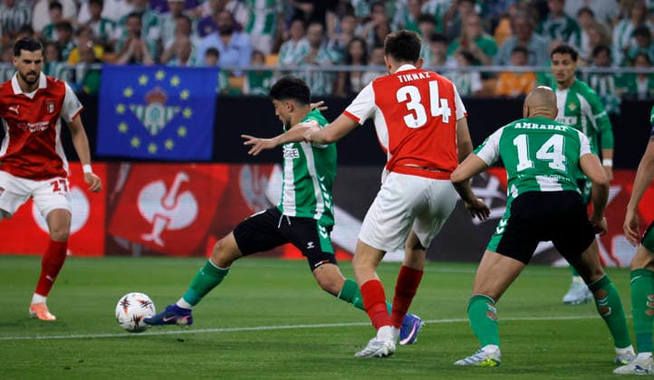 SEVILLE 16 04 2026 LA CARTUJA STADIUM UEFA EUROPA LEAGUE QUARTER-FINAL RETURN MATCH REAL BETIS SPORTING BRAGA archsev PHOTO MANUEL GOMEZ ROCA AND TIKNAZ Copyright: xMANUxGOMEZx