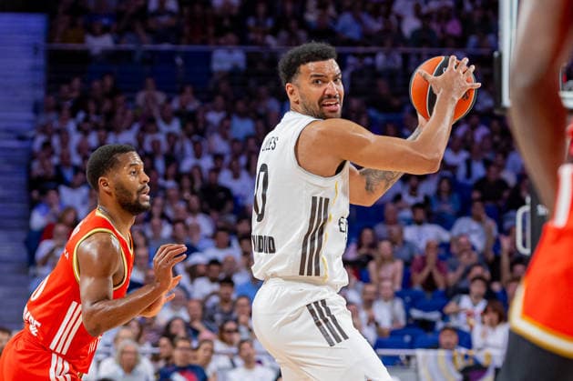 ESP Real Madrid v Crvena Zvezda Meridianbet Belgrade Euroleague Trey Lyles of Real Madrid during the Euroleague match, between Real Madrid and Crvena Zvezda Meridianbet Belgrade played at Movistar Arena Stadium on April 16, 2026 in Madrid Spain Madrid Spain Basketball Copyright: xAlbaxPachecox xAgenciaxLOFx