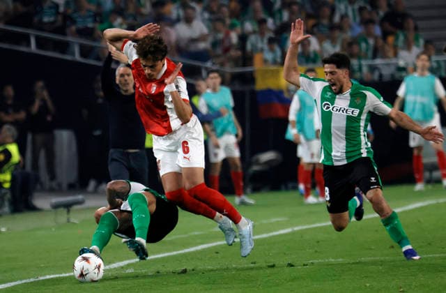 SEVILLA 16 04 2026 ESTADIO DE LA CARTUJA PARTIDO DE VUELTA DE CUARTOS DE FINAL DE UEFA EUROPA LEAGUE REAL BETIS-SPORTING BRAGA .archsev FOTO MANUEL GOMEZ SEVILLA 16 04 2026 ESTADIO DE LA CARTUJA PARTIDO DE VUELTA DE CUARTOS DE FINAL DE UEFA EUROPA LEAGUE REAL BETIS-SPORTING BRAGA .archsev FOTO MANUEL GOMEZ CUCHO HERNANDEZ Y VICTOR C *** SEVILLE 16 04 2026 ESTADIO DE LA CARTUJA UEFA EUROPA LEAGUE FINAL QUARTER TABLE VERSION VEGETUR OF UEFA EUROPA LEAGUE REAL BETIS SPORTING BRAGA archsev PHOTO MANUEL GOMEZ SEVILLE 16 04 2026 ESTADIO DE LA CARTUJA UEFA EUROPA LEAGUE FINAL TABLE VEGUE REAL BETIS SPORTING BRAGA archsev PHOTO MANUEL GOMEZ CUCHO HERNANDEZ Y VICTOR C Copyright: xMANUxGOMEZx