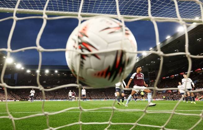 Ollie Watkins of Aston Villa scores a goal 1-0. Aston Villa v Bologna, UEFA Europa League, Quarter Final, Second Leg, Football, Villa Park, Birmingham, UK - 16 Apr 2026Birmingham Villa Park United Kingdom EDITORIAL USE ONLY No use with unauthorised audio, video, data, fixture lists, club league logos or live services. Online in-match use limited to 120 images, no video emulation. No use in betting, games or single club league player publications. Copyright: xRyanxBrowne Shutterstockx 16828672cn