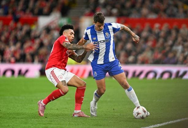 Igor Jesus of Nottingham Forest and Jakub Kiwior of FC Porto Nottingham Forest v Porto, UEFA Europa League, Quarter Final, Second Leg, Football, City Ground, Nottingham, UK - 16 Apr 2026Nottingham City Ground United Kingdom EDITORIAL USE ONLY No use with unauthorised audio, video, data, fixture lists, club league logos or live services. Online in-match use limited to 120 images, no video emulation. No use in betting, games or single club league player publications. Copyright: xAnnaxGowthorpe Shutterstockx 16828681ao