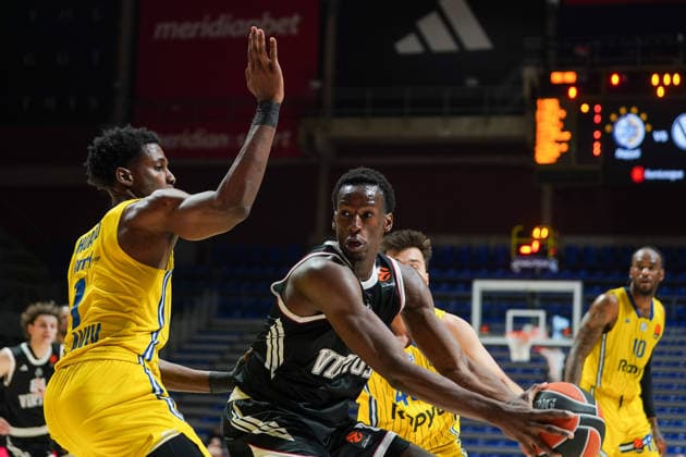 April 16, 2026, Belgrade, Central Serbia, Serbia: 2026416, Belgrade, Serbia - Maccabi Rapyd Tel Aviv and Virtus Bologna play a EuroLeague basketball game at the Aleksandar Nikolic Hall. SALIOU NIANG in action. Belgrade Serbia - ZUMAd223 20260416_zip_d223_027 Copyright: xMarkoxDimicx