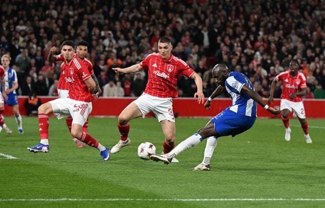 Seko Fofana of FC Porto has a shot Nottingham Forest v Porto, UEFA Europa League, Quarter Final, Second Leg, Football, City Ground, Nottingham, UK - 16 Apr 2026Nottingham City Ground United Kingdom EDITORIAL USE ONLY No use with unauthorised audio, video, data, fixture lists, club league logos or live services. Online in-match use limited to 120 images, no video emulation. No use in betting, games or single club league player publications. Copyright: xAnnaxGowthorpe Shutterstockx 16828681as
