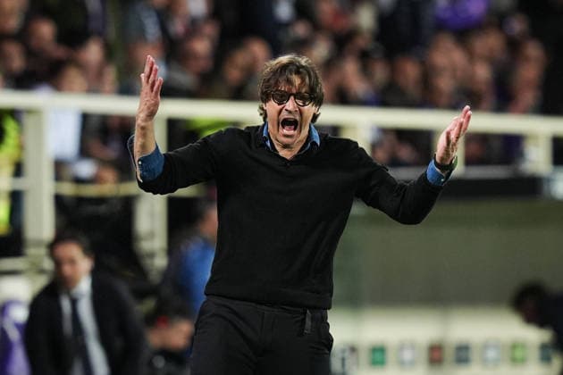 FiorentinaÕs head coach Paolo Vanoli reacts during the UEFA Conference League 2025 2026 Quarter-finals 2nd leg soccer match between Fiorentina and Crystal Palace at Artemio Franchi Stadium of Florence, North Italy - Thurday April 16, 2026  Copyright: xMassimoxPaolone LaPressex