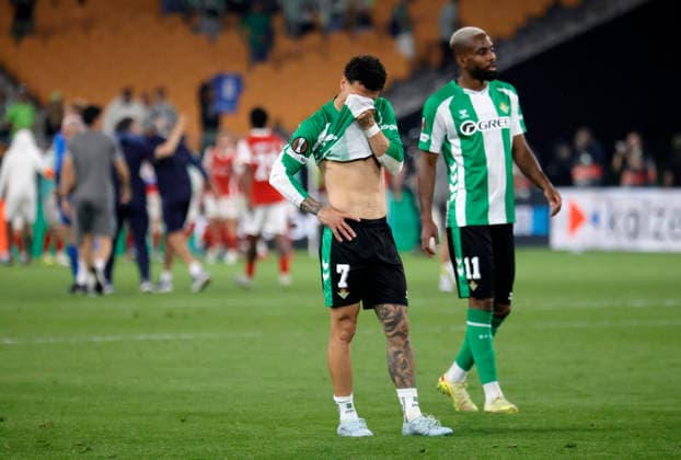 SEVILLE 16 04 2026 ESTADIO DE LA CARTUJA UEFA EUROPA LEAGUE QUARTER-FINAL RETURN MATCH REAL BETIS SPORTING BRAGA archsev PHOTO MANUEL GOMEZ SEVILLE 16 04 2026 ESTADIO DE LA CARTUJA UEFA EUROPA LEAGUE QUARTER-FINAL RETURN MATCH REAL BETIS SPORTING BRAGA archsev PHOTO MANUEL GOMEZ EL BETIS FALLS ELIMINATED Copyright: xMANUxGOMEZx