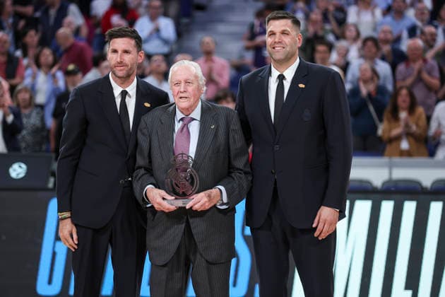 April 16, 2026, Madrid, Madrid, Spain: Rudy Fernandez, Emiliano Rodriguez and Felipe Reyes, former players of Real Madrid, pose for a photo during the tribute to Emiliano Rodriguez, during the Turkish Airlines EuroLeague Regular Season Round 38 match between Real Madrid and Crvena Zvezda Meridianbet Belgrade at Movistar Arena on April 16, 2026, in Madrid, Spain. Real Madrid V Crvena Zvezda Meridianbet Belgrade - Turkish Airlines EuroLeague - ZUMAa181 20260416_zaa_a181_332 Copyright: xIrinaxR.xHipolitox