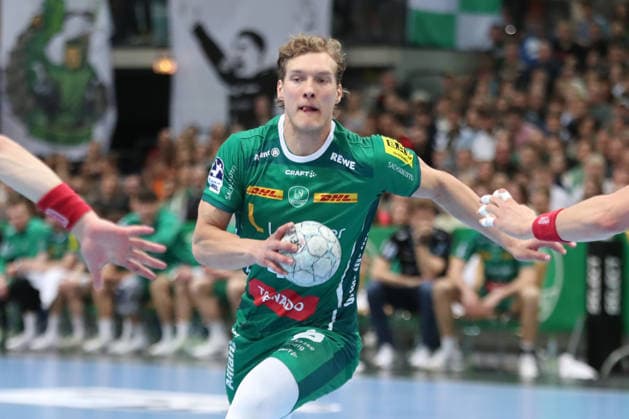Handball DAIKIN HBL, SC DHfK Leipzig VfL Gummersbach 16 04 2026 Blaer Hinriksson 44, SC DHfK Leipzig Handball, DAIKIN HBL, 1 Bundesliga, Season 2025 2026, 21 Matchday Catch-up SC DHfK Leipzig vs VfL Gummersbach on 16 04 2026 at Quarterback Immobilien Arena Leipzig Copyright: xBEAUTIFULxSPORTS JanxKaeferx