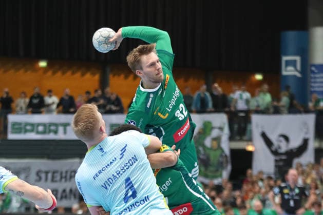 Handball DAIKIN HBL, SC DHfK Leipzig VfL Gummersbach 16 04 2026 Franz Semper 32, SC DHfK Leipzig throws handball, DAIKIN HBL, 1 Bundesliga, Season 2025 2026, 21 Matchday catch-up SC DHfK Leipzig vs VfL Gummersbach on 16 04 2026 in the Quarterback Immobilien Arena Leipzig Copyright: xBEAUTIFULxSPORTS JanxKaeferx