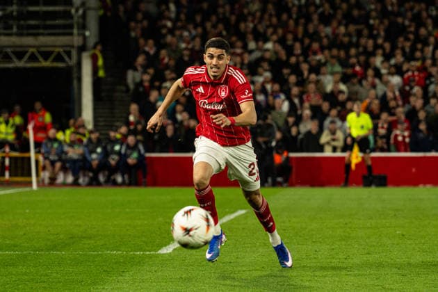 RECORD DATE NOT STATED 16th April 2026; The City Ground, Nottingham, England; UEFA Europa League Football, Nottingham Forest versus Porto; Jair Cunha of Nottingham Forest chases the ball GodfreyxPitt