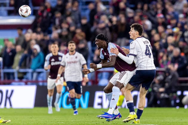 Aston Villa v Bologna, Europa League Aston Villa forward Tammy Abraham (18) heads the ball away during the Europa League match between Aston Villa and Bologna at Villa Park, Birmingham, UK on 16 April 2026. Birmingham Villa Park West Midlands UK Editorial use only , Copyright: xManjitxNarotrax PSI-24080-0177