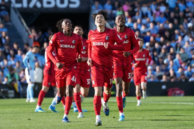 Spain, Football, UEFA Europa League, Quarter-final, Second leg, 2025 2026, RC Celta de Vigo vs SC Freiburg, 16 04 2026, Estadio Balaidos, Vigo, Johan Manzambi SC Freiburg, 44 , Yuito Suzuki SC Freiburg, 14 , Jordy Makengo SC Freiburg, 33 Goal celebration, Emotions, Goal shot, Goal finish, Goal success, Goal, Goal Vigo Estadio Balaidos Galicia, Pontevedra Spain Copyright: xArnexAmbergx