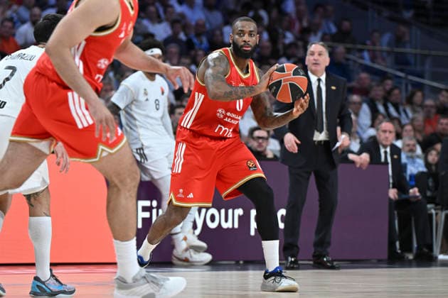 Real Madrid v Crvena Zvezda Meridianbet Belgrade - Euroleague 2025 2026 Codi Miller Mcintyre of Crvena Zvezda Belgrade during the EuroLeague match Real Madrid and Crvena Zvezda Meridianbet Belgrade at Movistar Arena on April 16, 2026 in Madrid, Spain. Victory of Real Madrid 103-82 Madrid Spain Copyright: xAtilanoxGarciax xSOPAxImagesx photos13474
