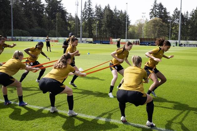 ZEIST - The Dutch women s national team, Nationalteam during training in the run-up to the second World Cup qualifying match against France. XXX ANP xVIxANPxSportx xxANPxIVx 556009148 originalFilename: 556009148.jpg