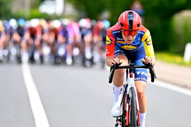Brabantse Pijl - Fleche Brabanconne Women 2026 Cycling Race OVERIJSE, BELGIUM - APRIL 17 : Adegeest Loes (NED) of Lidl - Trek during the 11th edition of De Brabantse Pijl - La Fleche Brabanconne Women an UCI ProSeries 1.Pro one day cycling road race for Women Elite of 125 km with start in Lennik and finish in Overijse on April 17, 2026 in Overijse, Belgium, 17 04 2026 ( Motordriver Guy De Vuyst - Overijse Belgium  Copyright: xTomasxSiskx