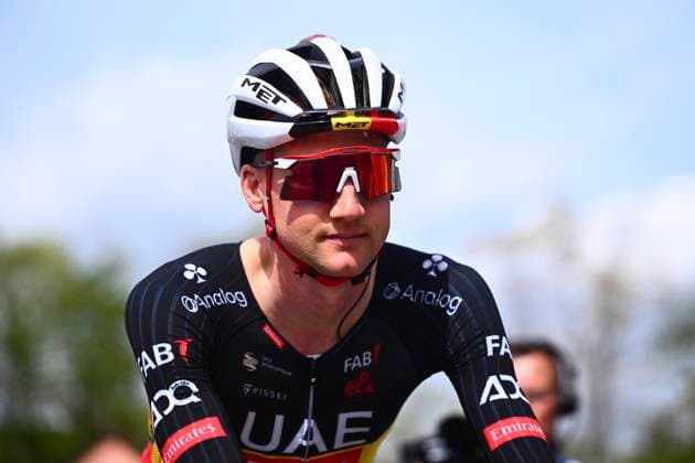 Brabantse Pijl - Fleche Brabanconne 2026 Cycling Race OVERIJSE, BELGIUM - APRIL 17 : Wellens Tim (BEL) of UAE Team Emirates - XRG during the 66th edition of De Brabantse Pijl - La Fleche Brabanconne an UCI ProSeries 1.Pro one day cycling road race for Men Elite of 162 km with start in Beersel and finish in Overijse on April 17, 2026 in Overijse, Belgium, 17 04 2026 ( Motordriver Kenny Verfaillie - Overijse Belgium  Copyright: xGvgx