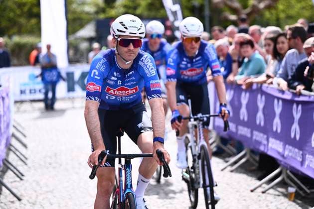 Brabantse Pijl - Fleche Brabanconne 2026 Cycling Race OVERIJSE, BELGIUM - APRIL 17 : rider of team Alpecin-Premier Tech during the 66th edition of De Brabantse Pijl - La Fleche Brabanconne an UCI ProSeries 1.Pro one day cycling road race for Men Elite of 162 km with start in Beersel and finish in Overijse on April 17, 2026 in Overijse, Belgium, 17 04 2026 ( Motordriver Kenny Verfaillie - Overijse Belgium  Copyright: xGvgx