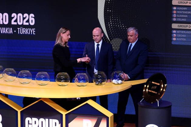 KATOWICE 16.04.2026 LOSOWANIE FAZY GRUPOWEJ EHF EURO 2026 KOBIET --- WOMEN S EHF EURO 2026 GROUP STAGE DRAW KATARZYNA CYGAN BOZIDAR DJURKOVIC FOT. KRZYSZTOF HELIOS 400MM NEWSPIX.PL --- newspix.pl POLAND OUT! 