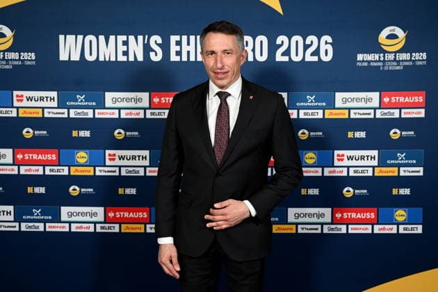 KATOWICE 16.04.2026 LOSOWANIE FAZY GRUPOWEJ EHF EURO 2026 KOBIET --- WOMEN S EHF EURO 2026 GROUP STAGE DRAW SLAWOMIR SZMAL FOT. KRZYSZTOF HELIOS 400MM NEWSPIX.PL --- newspix.pl POLAND OUT! 