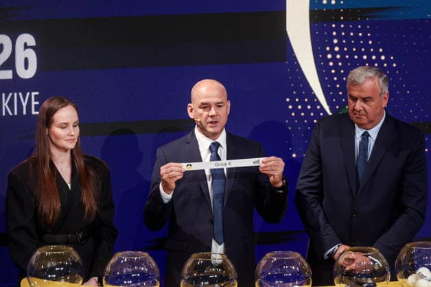 16.04.2026, Katowice Losowanie grup Mistrzostw Europy w pilce rÄ™cznej kobiet - EHF Euro 2026 European Women s Handball Championship group draw Nz. Silvie Polaskova Martin Hausleitner Bozidar Djurkovic Fot. Michal Chwieduk Arena Akcji NEWSPIX.PL --- newspix.pl POLAND OUT! 