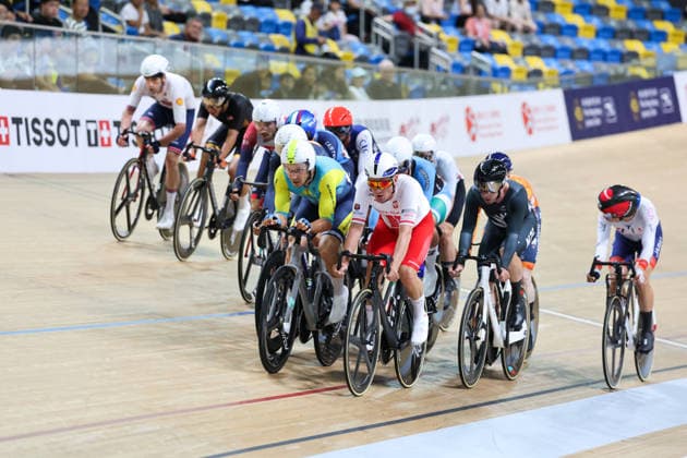 UCI Track World Cup: Hong Kong Picture by Alex Whitehead SWpix.com - 17 04 2026 - Cycling - UCI Track World Cup: Hong Kong - Hong Kong Velodrome, Tseung Kwan O, Hong Kong, China - Men™s Elimination Race - Final - Ramis Dinmukhametov (Kazakhstan), Alan Banaszek (Poland) Hong Kong Hong Kong Velodrome Hong Kong SAR, CHINA Copyright: x xSWpix.comx(t axPhotographyxHubxLtd)xAlexxWhitehead SWpix.comx SWP-3030-12672