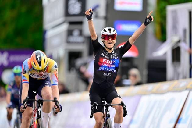 Brabantse Pijl - Fleche Brabanconne Women 2026 Cycling Race OVERIJSE, BELGIUM - APRIL 17 : Gery Celia (FRA) of FDJ United - SUEZ wins, second place for Bredewold Mischa (NED) of Team SD Worx - Protime during the 11th edition of De Brabantse Pijl - La Flèche Brabanconne Women an UCI ProSeries 1.Pro one day cycling road race for Women Elite of 125 km with start in Lennik and finish in Overijse on April 17, 2026 in Overijse, Belgium, 17 04 2026 ( Motordriver Guy De Vuyst - Overijse Belgium  Copyright: xJanxDexMeuleneirx