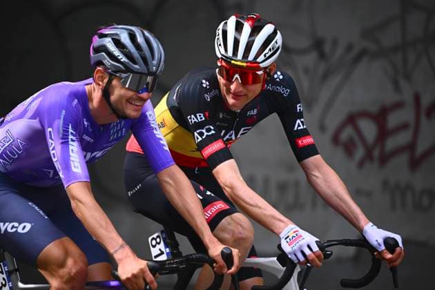 Brabantse Pijl - Fleche Brabanconne 2026 Cycling Race OVERIJSE, BELGIUM - APRIL 17 : Covi Alessandro (ITA) of Team Jayco AlUla and Wellens Tim (BEL) of UAE Team Emirates - XRG during the 66th edition of De Brabantse Pijl - La Fleche Brabanconne an UCI ProSeries 1.Pro one day cycling road race for Men Elite of 162 km with start in Beersel and finish in Overijse on April 17, 2026 in Overijse, Belgium, 17 04 2026 ( Motordriver Kenny Verfaillie - Overijse Belgium  Copyright: xGvgx