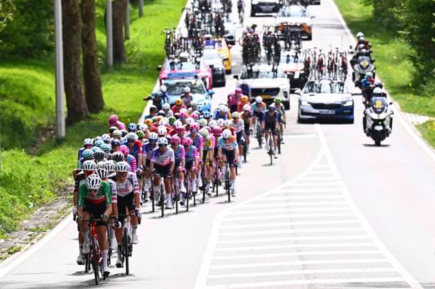 Brabantse Pijl - Fleche Brabanconne 2026 Cycling Race OVERIJSE, BELGIUM - APRIL 17 : Conca Filippo (ITA) of Team Jayco AlUla leading the peloton during the 66th edition of De Brabantse Pijl - La Fleche Brabanconne an UCI ProSeries 1.Pro one day cycling road race for Men Elite of 162 km with start in Beersel and finish in Overijse on April 17, 2026 in Overijse, Belgium, 17 04 2026 ( Motordriver Kenny Verfaillie - Overijse Belgium  Copyright: xGvgx
