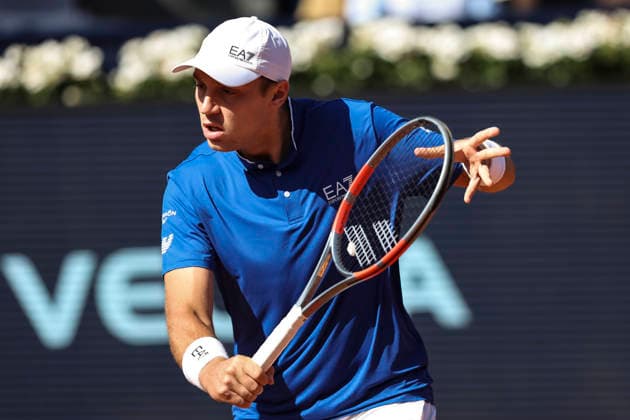 April 17, 2026, Barcelona, Barcelona, Spain: Hamad Medjedovic of Serbia in action against Nuno Borges of Portugal during the Quarter-finals tennis match of the Barcelona Open Banc Sabadell - Conde Godo 2026 Day 7 at Real Club de Tenis Barcelona on April 17, 2026 in Barcelona, Spain. Barcelona Open Banc Sabadell - Conde Godo 2026 Day 7  - ZUMAa181 20260417_zaa_a181_115 Copyright: xJavierxBorregox