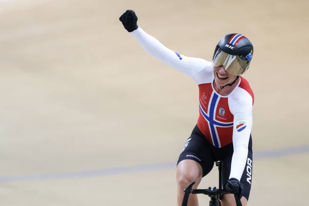 UCI Track World Cup: Hong Kong Picture by Alex Whitehead SWpix.com - 17 04 2026 - Cycling - UCI Track World Cup: Hong Kong - Hong Kong Velodrome, Tseung Kwan O, Hong Kong, China - Women™s Elimination Race - Final - Anita Yvonne Stenberg (Norway) Wins the Elimination Race Hong Kong Hong Kong Velodrome Hong Kong SAR, CHINA Copyright: x xSWpix.comx(t axPhotographyxHubxLtd)xAlexxWhitehead SWpix.comx SWP-3030-12731
