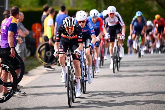 Brabantse Pijl - Fleche Brabanconne 2026 Cycling Race OVERIJSE, BELGIUM - APRIL 17 : Wellens Tim (BEL) of UAE Team Emirates - XRG, Del Grosso Tibor (NED) of Alpecin-Premier Tech during the 66th edition of De Brabantse Pijl - La Fleche Brabanconne an UCI ProSeries 1.Pro one day cycling road race for Men Elite of 162 km with start in Beersel and finish in Overijse on April 17, 2026 in Overijse, Belgium, 17 04 2026 ( Motordriver Kenny Verfaillie - Overijse Belgium  Copyright: xGvgx
